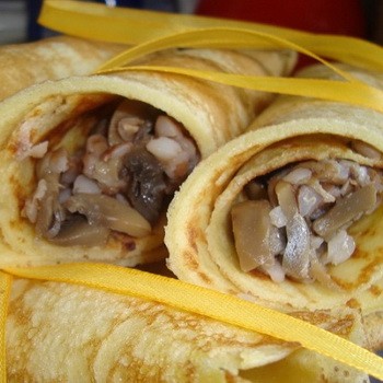 Tartes, crêpes et dumplings farcis aux champignons de pomme de terre