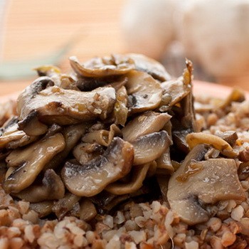 Sarrasin aux champignons de miel: recettes simples et rapides