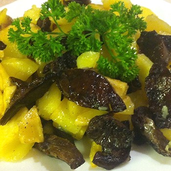 Recettes de friture pour la cuisson des champignons champignons blancs et noirs