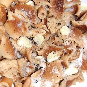 Salade rapide de champignons safran pour l'hiver: recettes populaires