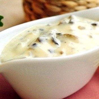 Sauces savoureuses aux champignons et pommes de terre