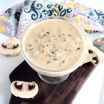 Préparer des sauces aux champignons congelées