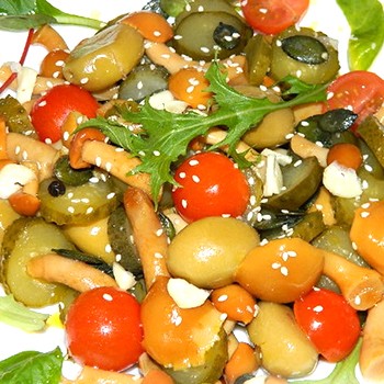 Salades copieuses aux champignons et au miel: recettes simples