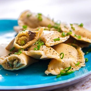 Dumplings aux pommes de terre et aux champignons: recettes de plats délicieux