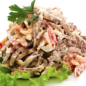 Salades de vacances aux champignons et à la langue